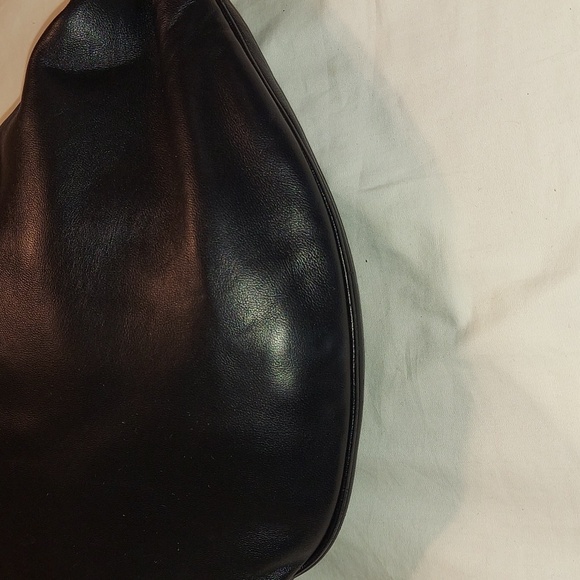 Runway Versace La Medusa Soft Hobo Black Lambskin Leather - Picture 8 of 10